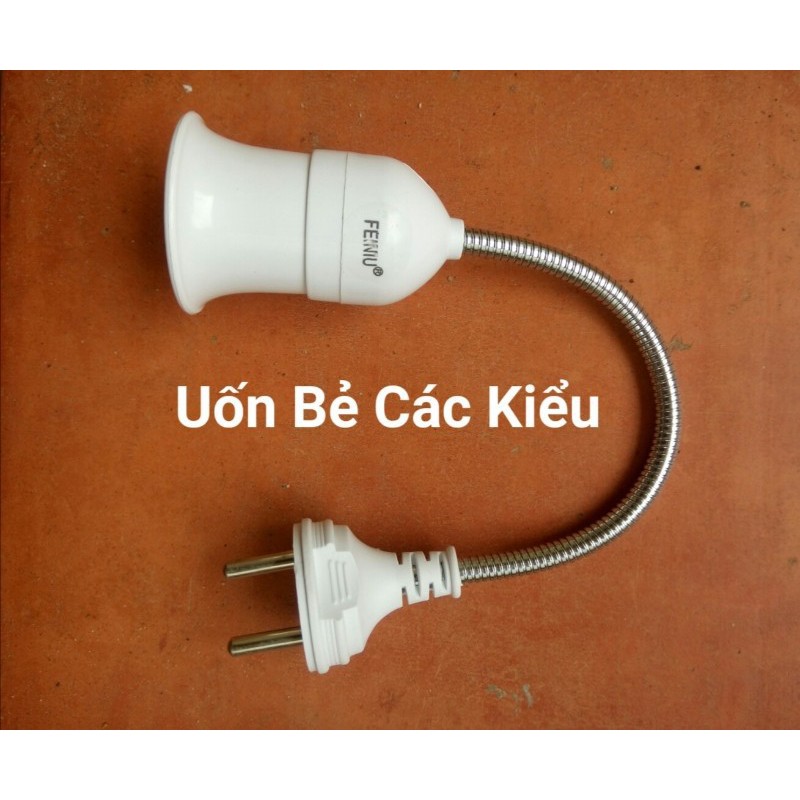 Đui đèn kéo dài uốn dẻo kèm phích cắm có công tắc