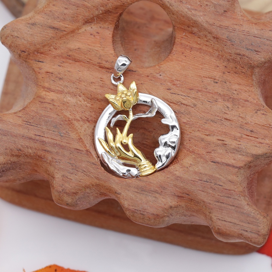 Mặt dây chuyền Sen Tọa Tặng Phật ý nghĩa với thiết kế tỉ mỉ tinh tế chất liệu bạc ý s925 M1818 - Bảo ngọc jewlery