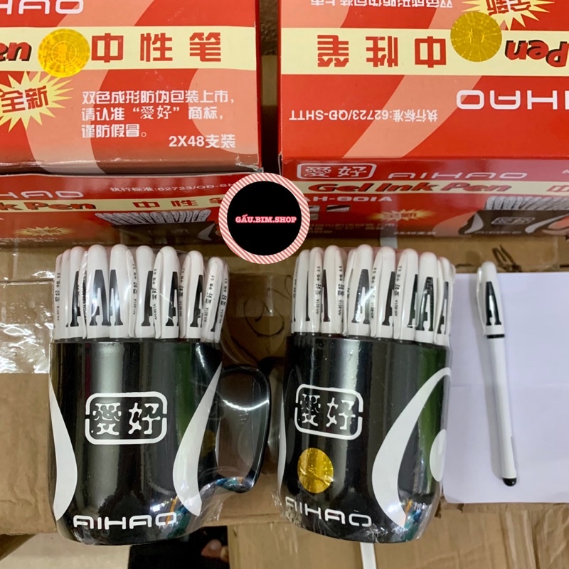 48 chiếc bút A (tặng kèm cốc), hàng tốt, chất lượng. 1 cốc đóng đủ số lượng