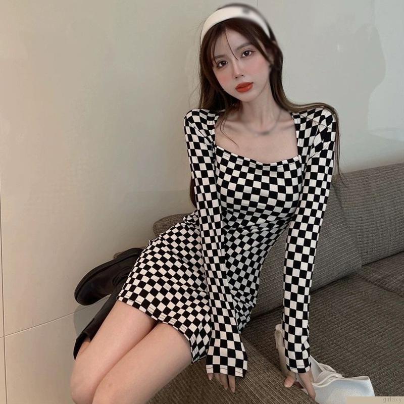 Váy body tay dài cổ vuông họa tiết caro phong cách Hàn Quốc