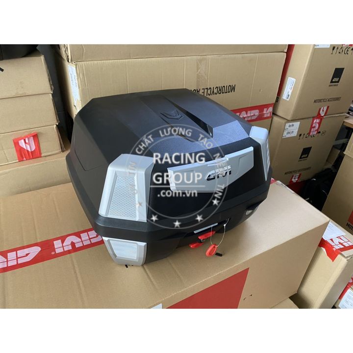 Thùng sau givi B42N 42 lít tặng kèm đế hàng chính hãng bảo hàng 2 năm