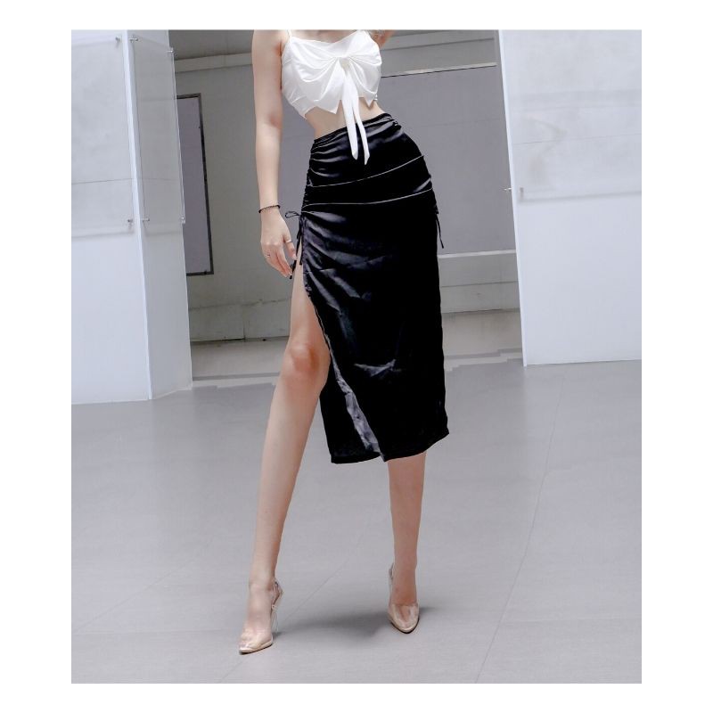 Chân váy lụa bóng dây rút 2 bên màu đen HCV21 Hỉn Hỉn Store