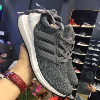 Giày ultraboost 4.0 ghi xám mới nhất