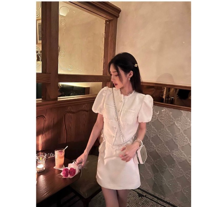 SET CROP BỐ DẠ TRẮNG TƯA + CHÂN VÁY
