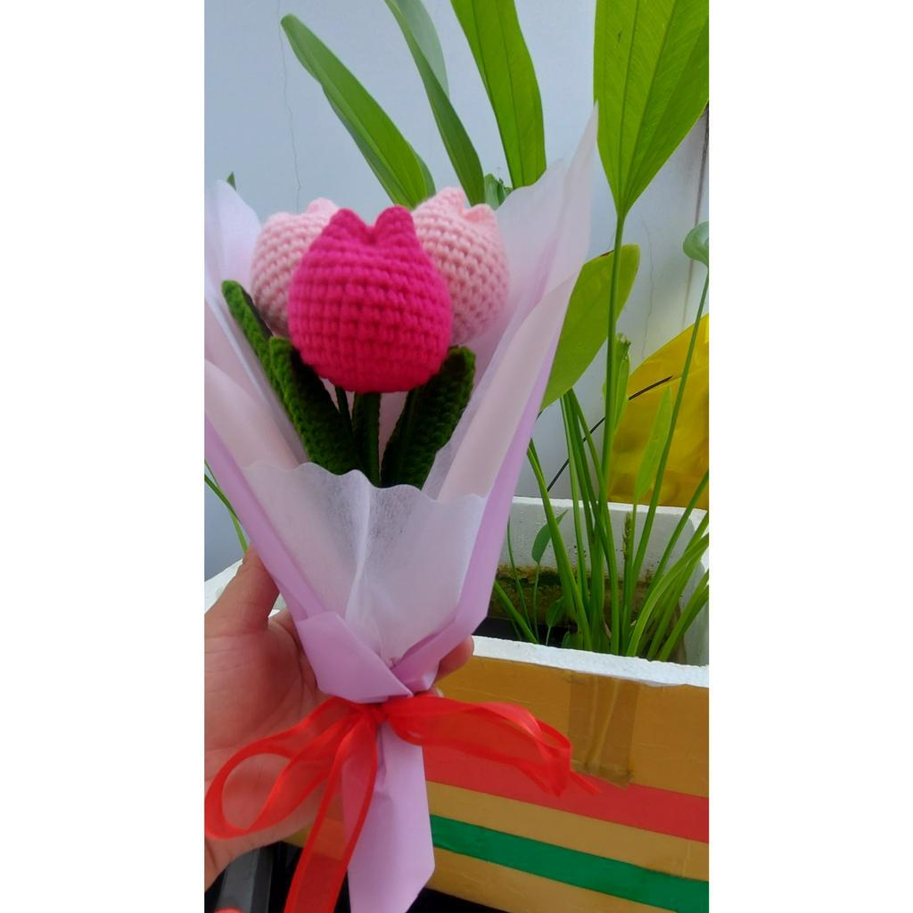 BÓ HOA LEN TULIP - Handmade