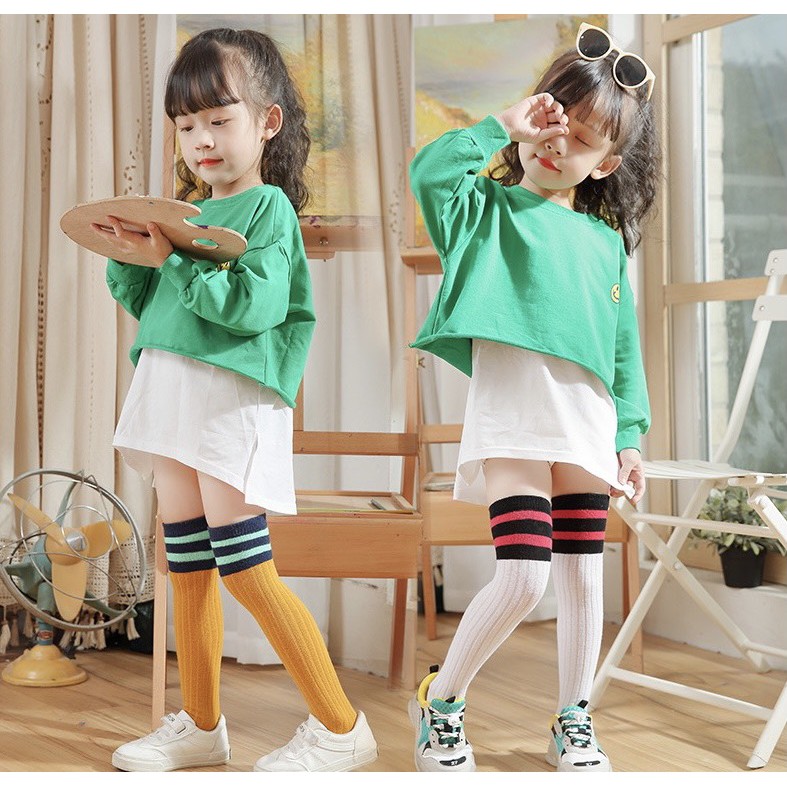 Tất vớ len qua gối giả bốt Quảng Châu cho bé gái nhiều màu sắc mix chân váy siêu đẹp Xuân Cường Kids từ 3 đến 8 tuổi