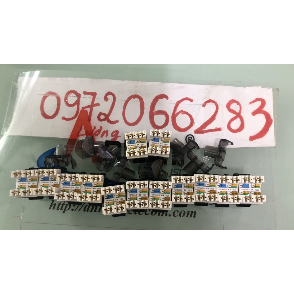 Nhân lắp cho patchpanel thanh đấu nối mạng