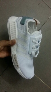 Giày thể thao NMD R1 nam nữ
