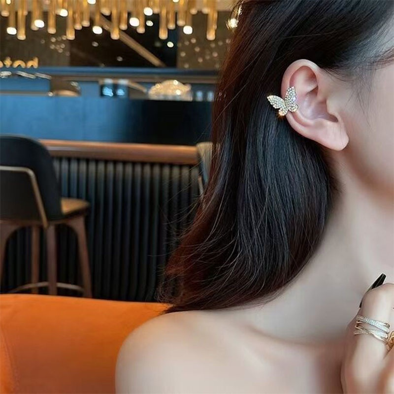 Bông Tai Hình Bướm Bằng Kim Loại Đính Đá Dễ Thương Thời Trang Hàn Quốc Cho Nữ