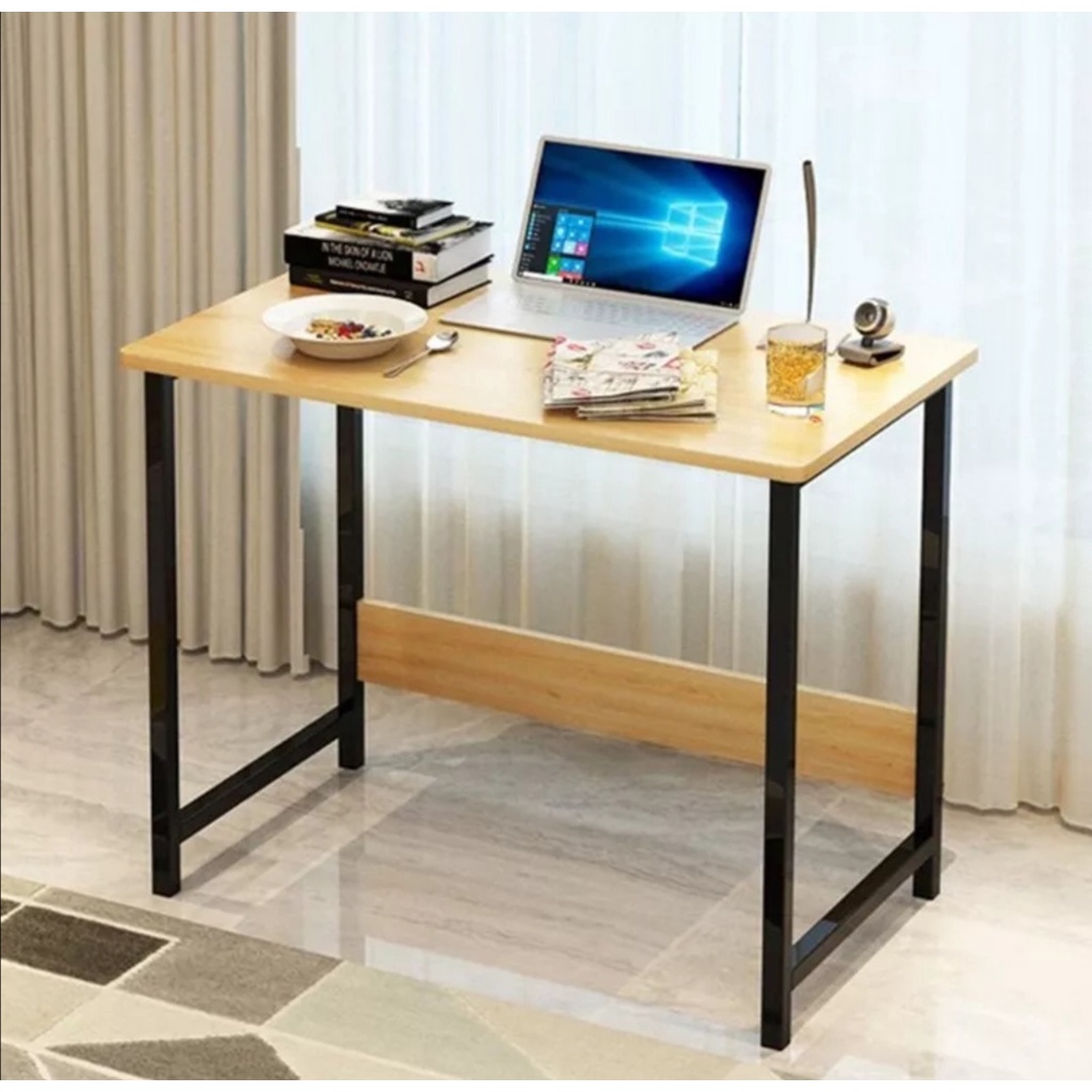 Bàn làm việc khung sắt sơn tĩnh điện. Kích thước 80 x 73 x 40cm. Gỗ MDF phủ amelamine cao cấp