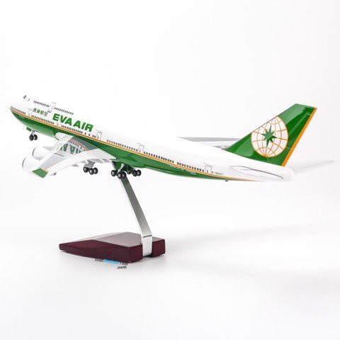 Mô hình máy bay lắp ráp có đèn led Eva Air Boeing B747 47cm Everfly