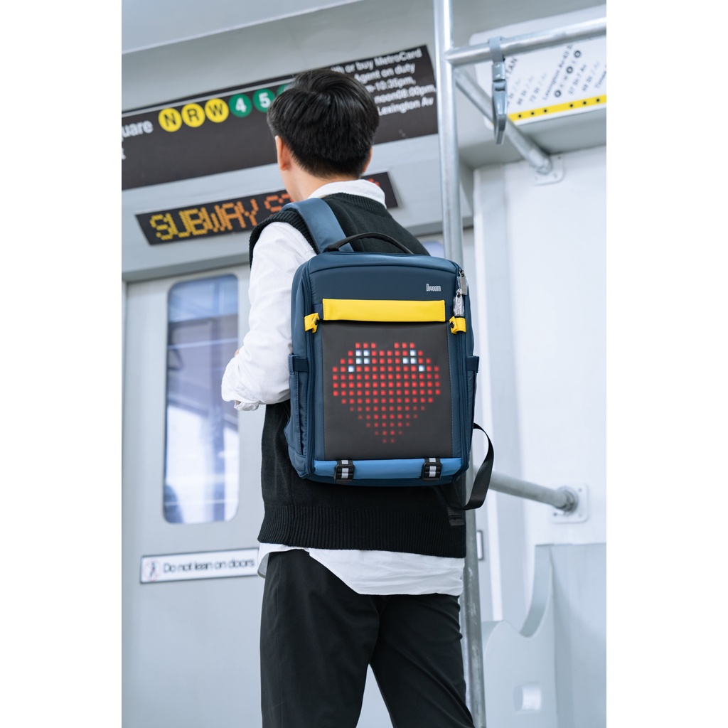 Balo màn hình LED Divoom Pixoo Backpack-S, ngăn chứa laptop 14.5 inch, phù hợp cho học sinh cấp 2, cấp 3