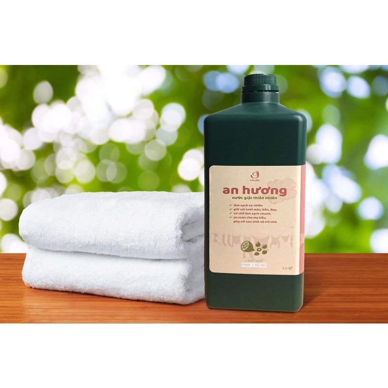 Nước giặt thiên nhiên an hương  chiết xuất từ bồ hòn và chanh, an toàn cho trẻ em và da nhạy cảm.