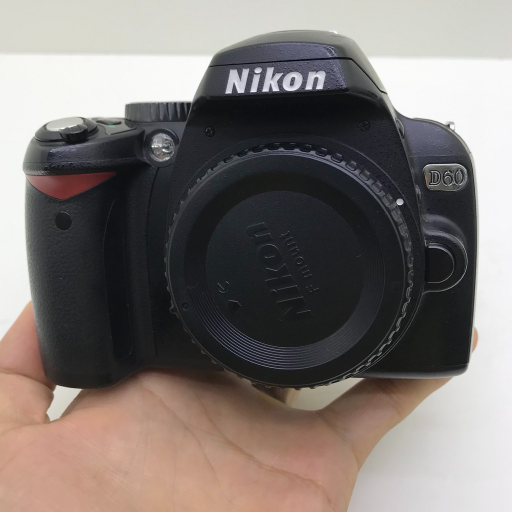 Bộ máy ảnh nikon D60 kèm lens kit 18-55 mới 95%