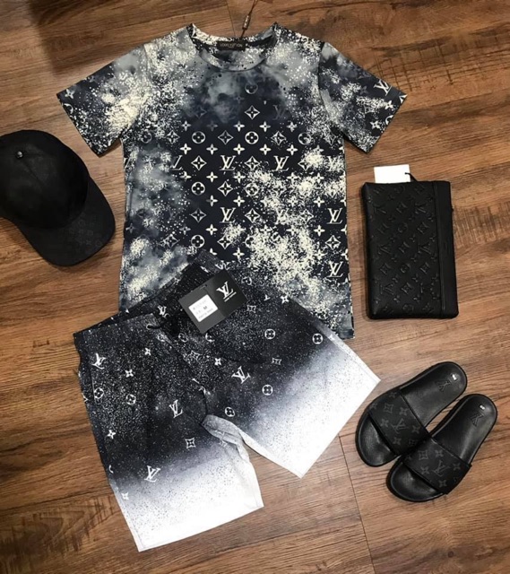 Áo phông DSSQ đuôi tôm cực hot