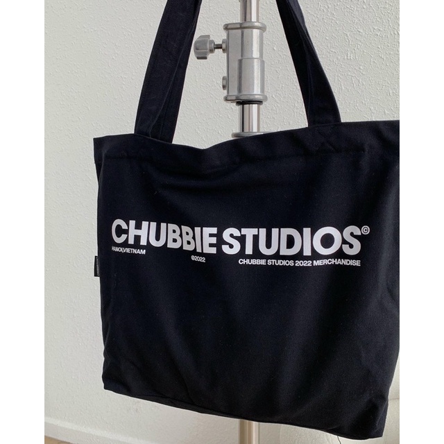 CHUBBIE túi Tote chất liệu canvas dày dặn, có khoá - CHUBBIE TOTEBAG 2022