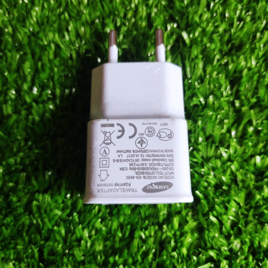 Củ sạc màu trắng hình chữ nhật Sam.sung dùng cho dây sạc điện thoại
