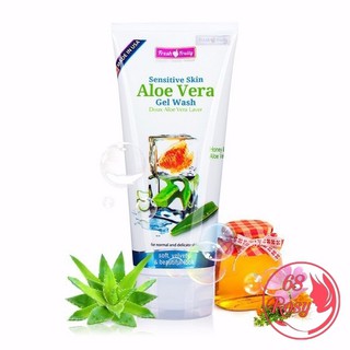 Sữa rửa mặt lành tính dành cho da nhạy cảm chiết xuất từ lô hội Fresh and Fruity Sensitive Skin Aloe Vera 150ml