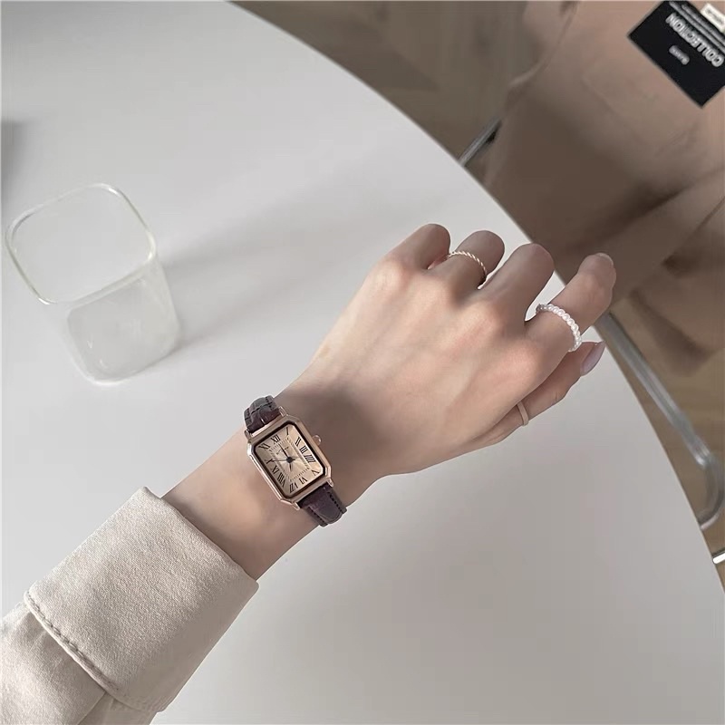 Đồng Hồ Nữ Dây Da Russi Gogoey Cao Cấp Mặt Vuông đeo tay thời trang sang trọng