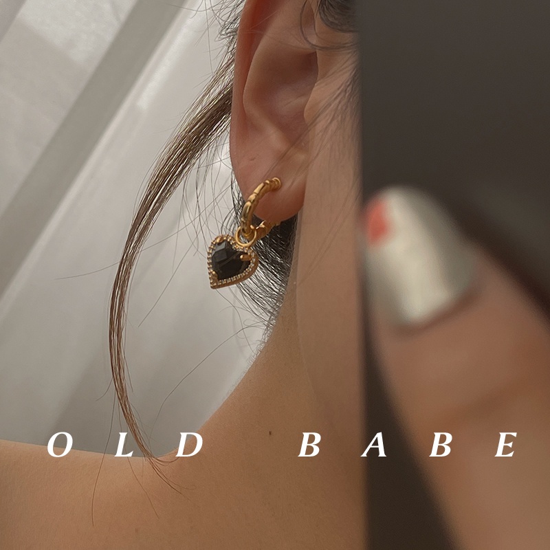 Bông Tai Hình Trái Tim Đính Đá Zircon Màu Đen Phong Cách Âu Mỹ Sang Trọng Thời Trang Cho Nữ