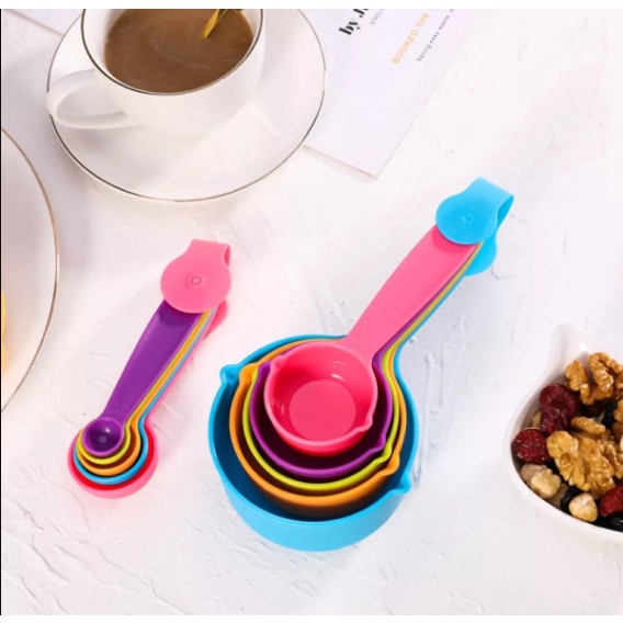 Bộ 5 thìa đong, 5 cup đong bằng nhựa cao cấp nhiều màu dùng để đong bột, phụ gia làm bánh