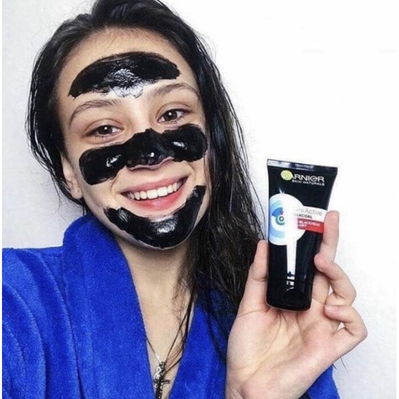 GEL LỘT MỤN ĐẦU ĐEN VÀ MỤN CÁM GARNIER SKIN