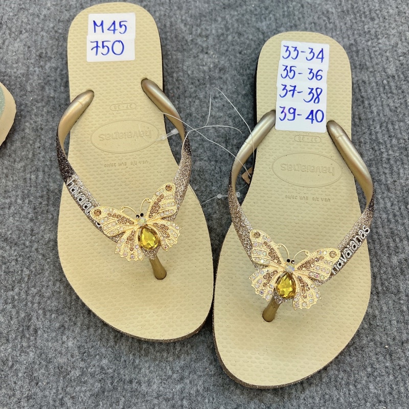 dép HVN mix charm phượng