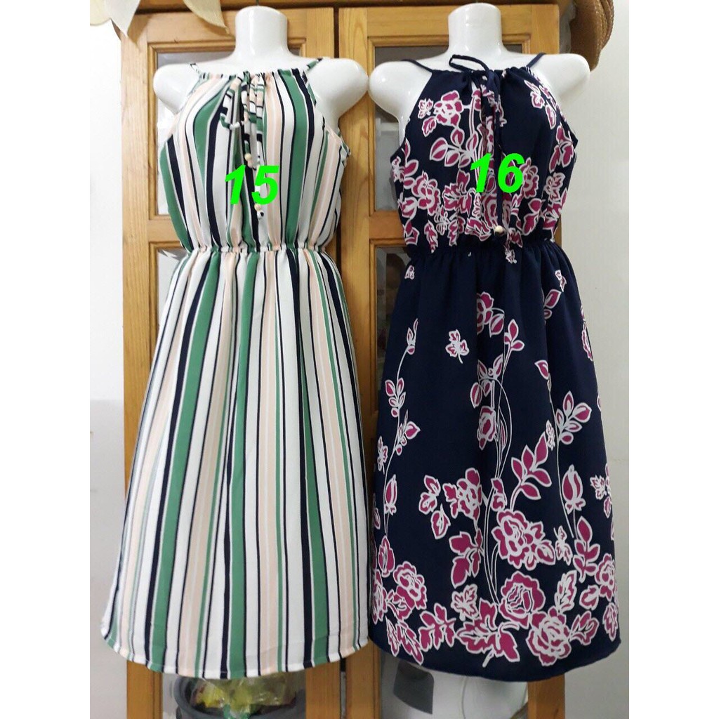 Đầm xốp cổ yếm ngắn | BigBuy360 - bigbuy360.vn