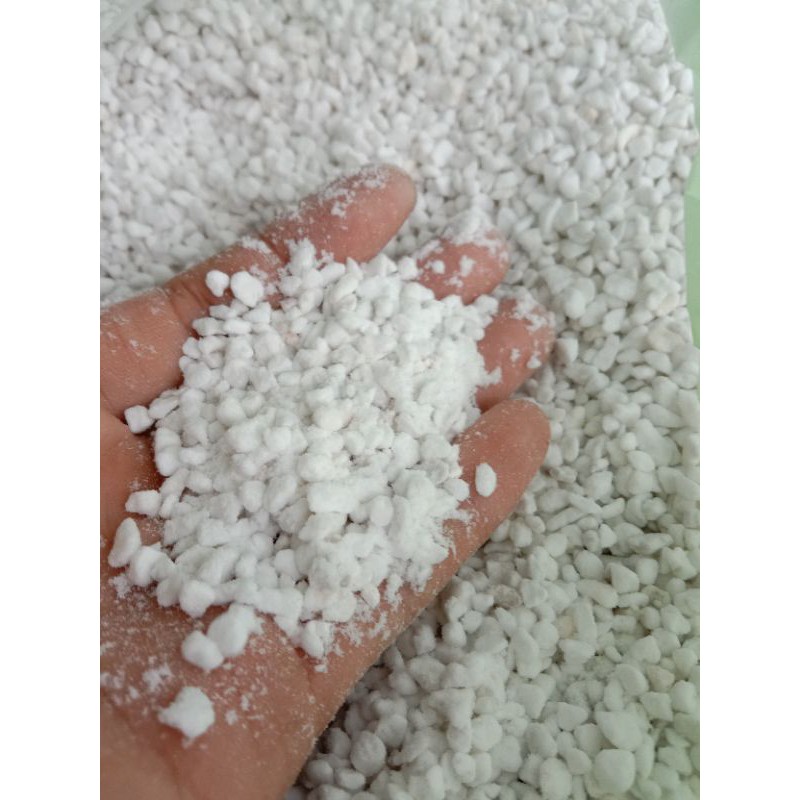 [TRANG TRÍ ] 100GR ĐÁ PERLITE ĐÁ TRỒNG SEN BONUS MỘT BÀN TAY ẤM ÁP CỦA CHỦ SHOP CHO AI ĐÓ CẦN 😌