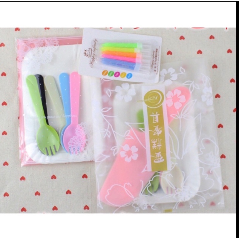 Sale bộ thìa dĩa , dao cắt bánh sinh nhật ,nến, phụ kiện sinh nhật