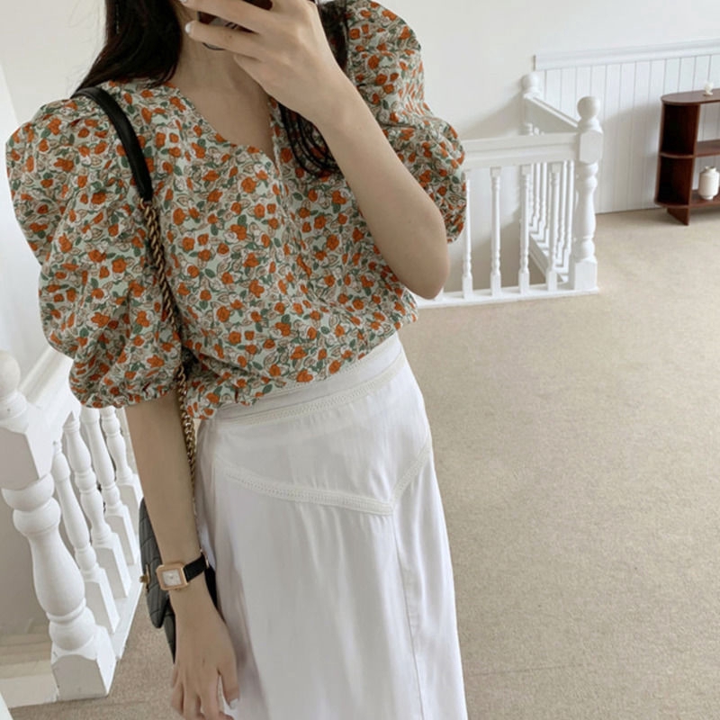 Áo Nữ Tay Ngắn Cổ Chữ V Họa Tiết Hoa Thời Trang Quyến Rũ