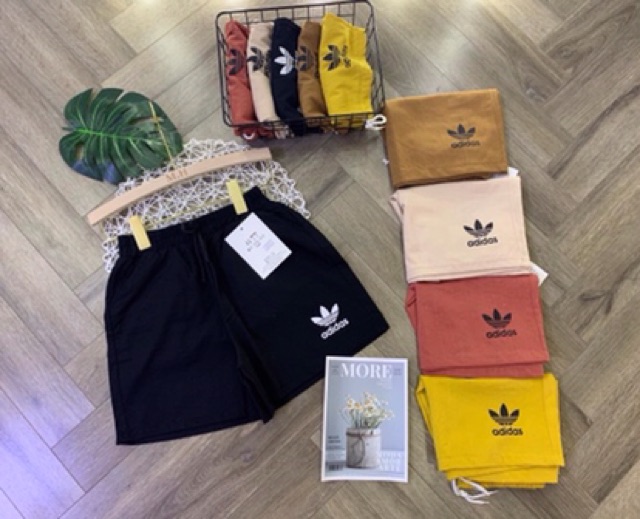 Quần short đũi thêu chữ | BigBuy360 - bigbuy360.vn