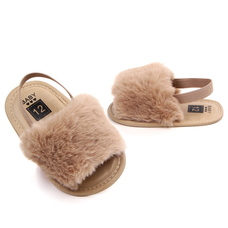 Giày sandal phối lông mềm mại cho bé