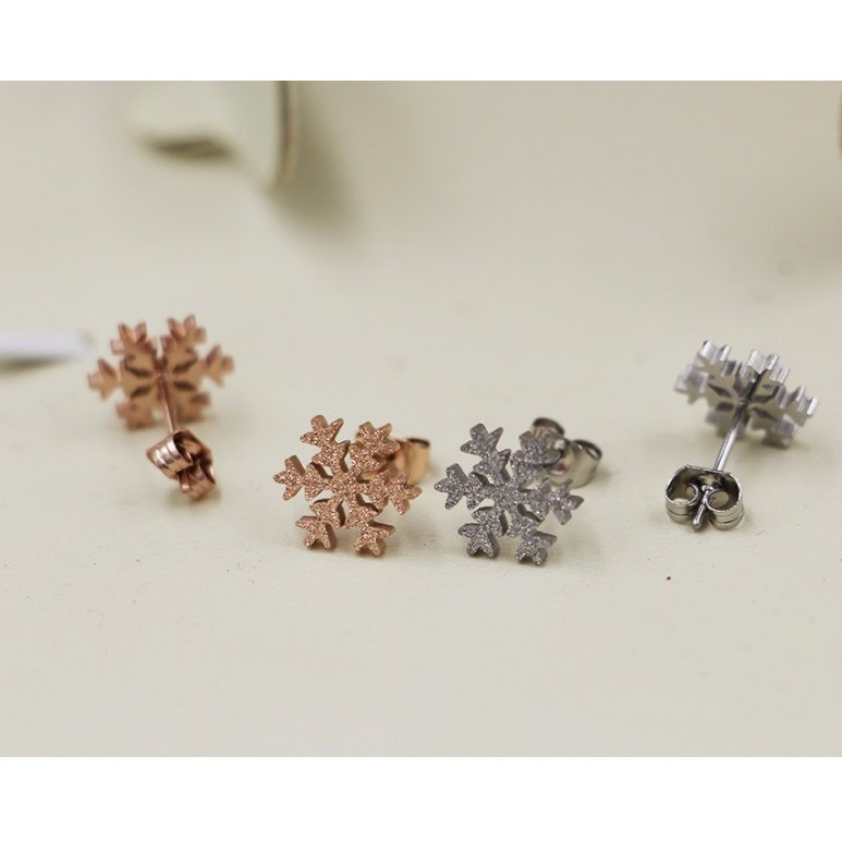 Bông Tai Nữ Hoa Tuyết Titan Ko Đen TT 0126