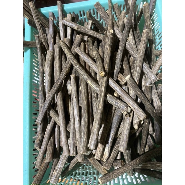 Vòng tay trầm hương sánh cành tự nhiên