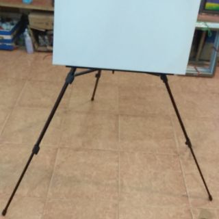 Giá vẽ sắt loại tốt