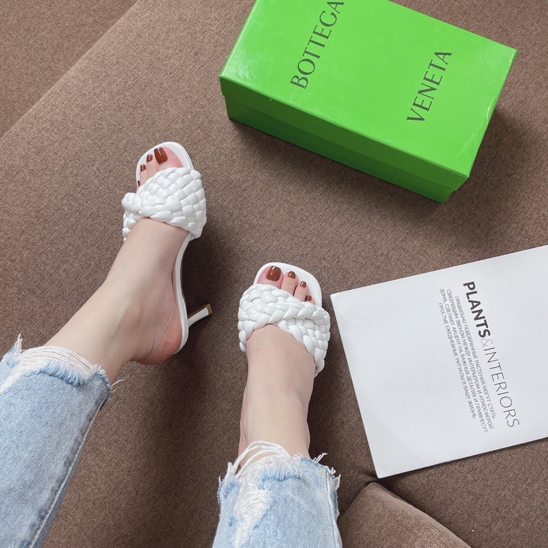 Guốc cao gót quai Tết siêu xinh hàng hộp xanh fullbox