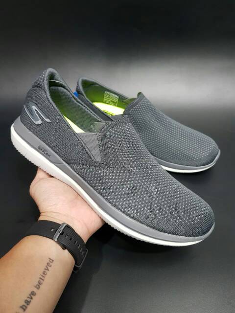 Giày Thể Thao Goflex Manuever Man Skechers Thiết Kế Cá Tính Cho Nam