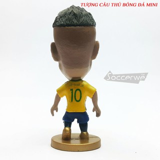 Tượng cầu thủ bóng đá Neymar (Brazil)