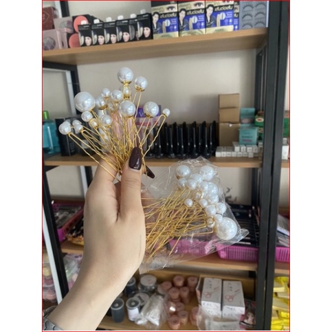 Ngọc cài tóc cô dâu