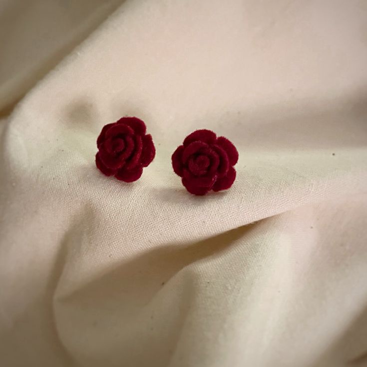 Đôi khuyên tai hình hoa hồng xinh xắn cho nữ