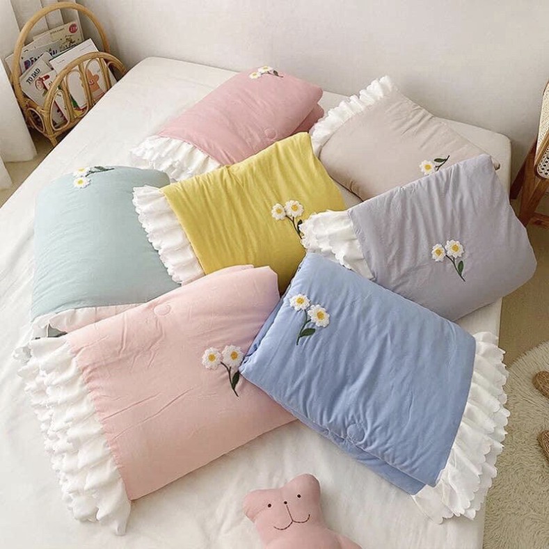 Bộ Chăn Ga Gối Cotton Đũi Chăn Chần Thêu Hoạ Tiết Hoa Cúc - Dâu Tây Trơn 1 Màu Chất Vải Siêu Mềm Mịn