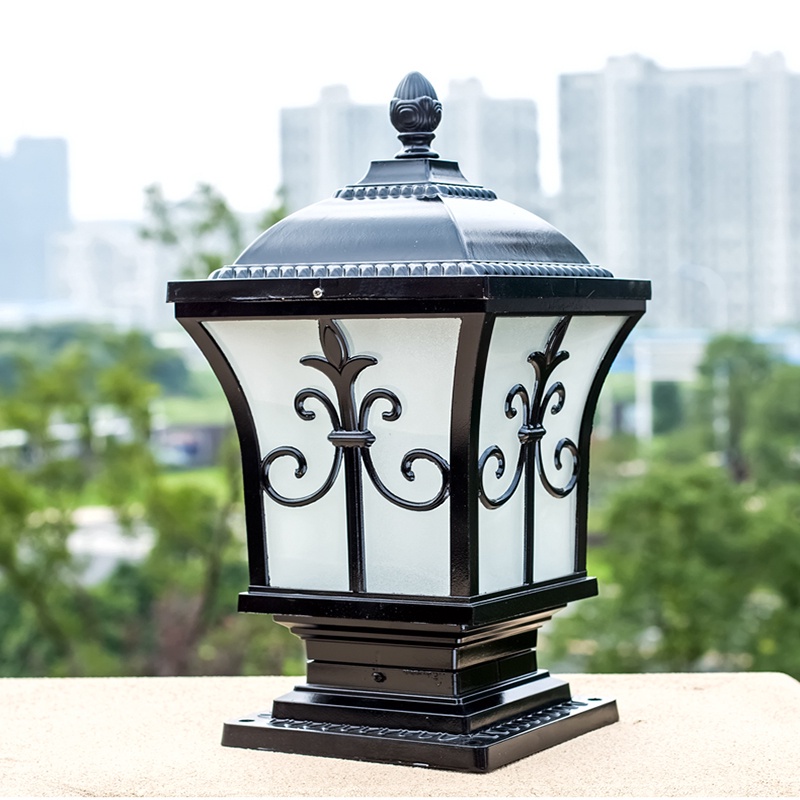 Đèn trụ cổng chất liệu hợp kim sơn tĩnh điện hai màu đèn/vàng Tặng bóng led Lỗi 1 đổi 1