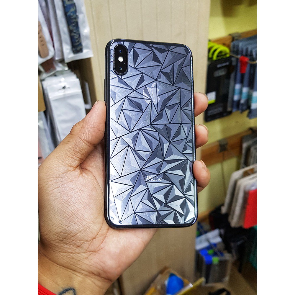 Dán lưng Iphone XS MAX trong vân kim cương cá tính