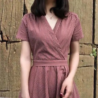ĐẦM CỔ CHÉO THẮT NƠ
