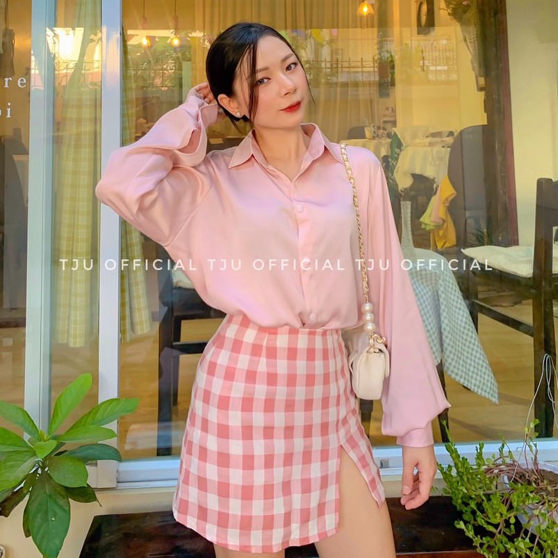 Chân váy ngắn kẻ caro dáng chữ A có lót trong lưng cạp cao xẻ đùi vải thô mát đủ size ulzzang thiết kế T-Ju (cv anh đào) | BigBuy360 - bigbuy360.vn