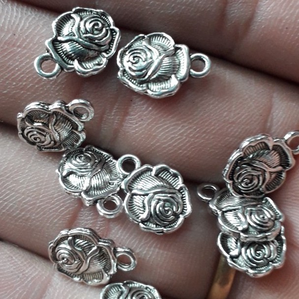 charm lùa xỏ chấm bi : 50 gram 1 gói giá 25k [ chuyên sỉ charm giá rẻ ]