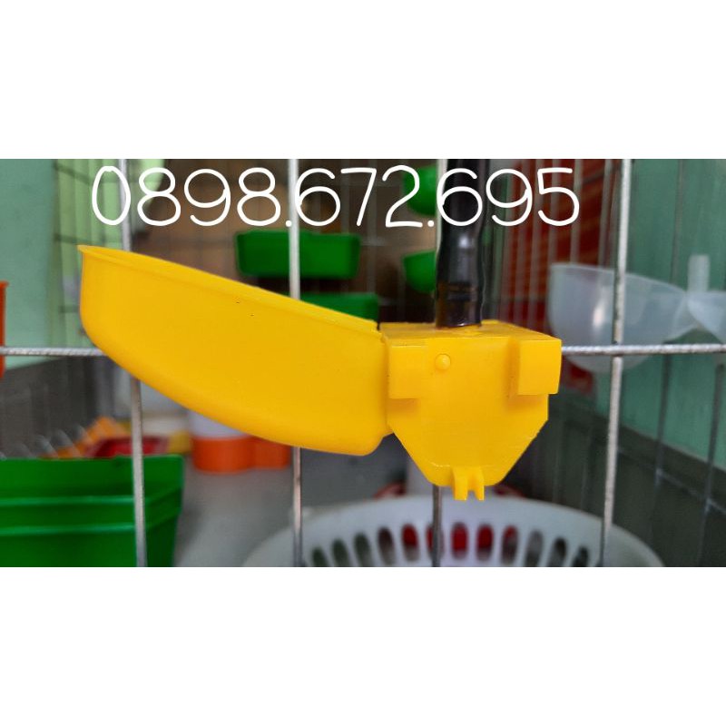 Máng uống nước cho chim cút giá 70k/ 10 cái bao gồm T
