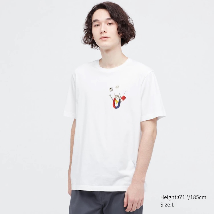 Áo thun in họa tiết Uniqlo UT T-Shirt - Nam châm