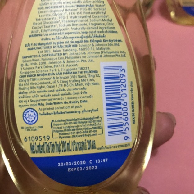 Sữa tắm Johnson's Top To Toe baby bath 200ml